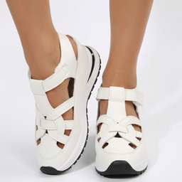 Women’s Closed-Toe Strappy Platform Sandals