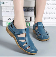 Women’s Closed-Toe Sandals | Adjustable Hook-and-Loop Strap 2