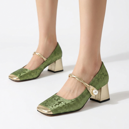 Women’s Vintage-Inspired Low-Heel Shoes with Strap