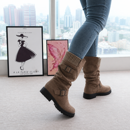 Women’s Ribbed-Cuff Slouch Boots with Lug Sole